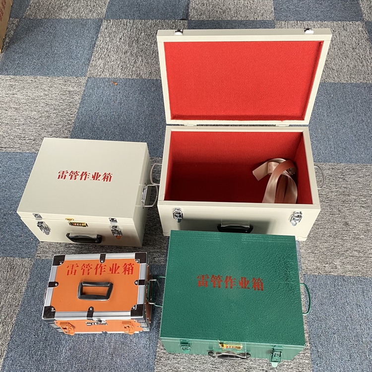庆云爆破工程作业箱如何选择？玻璃钢与传统材质的全面对比